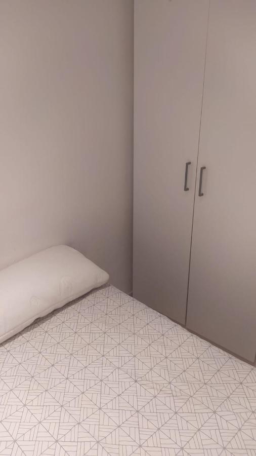 Apartamento 2 Dormitorios Cerca De Manuel Becerra Madrid Exterior photo